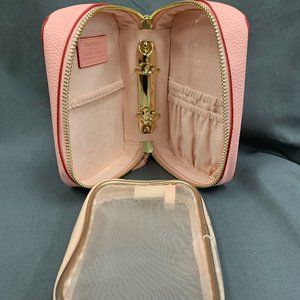 Trish McEvoy Makeup Planner Carpe Love Pink